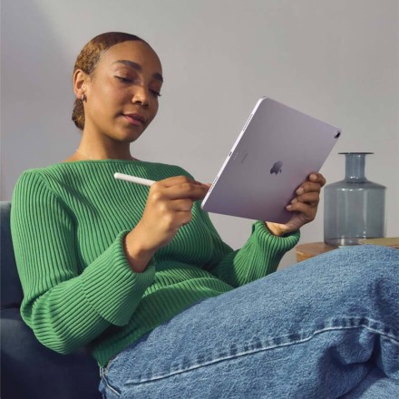 Планшет Apple iPad Air 11" 512Gb (2024) Wi-Fi сияющая звезда
